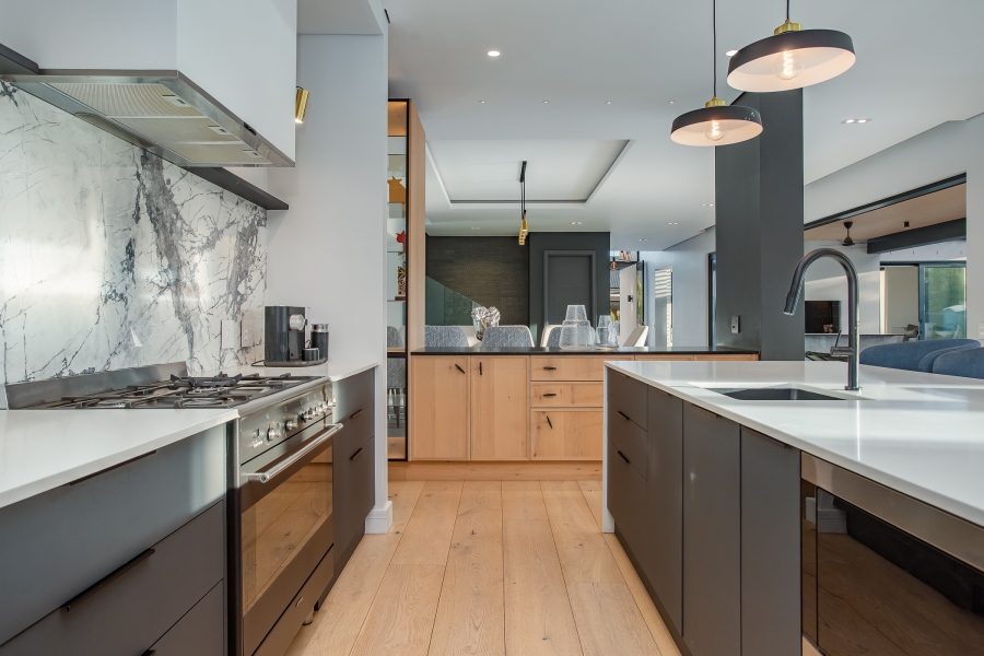 5 Bedroom Property for Sale in Val De Vie Estate Western Cape